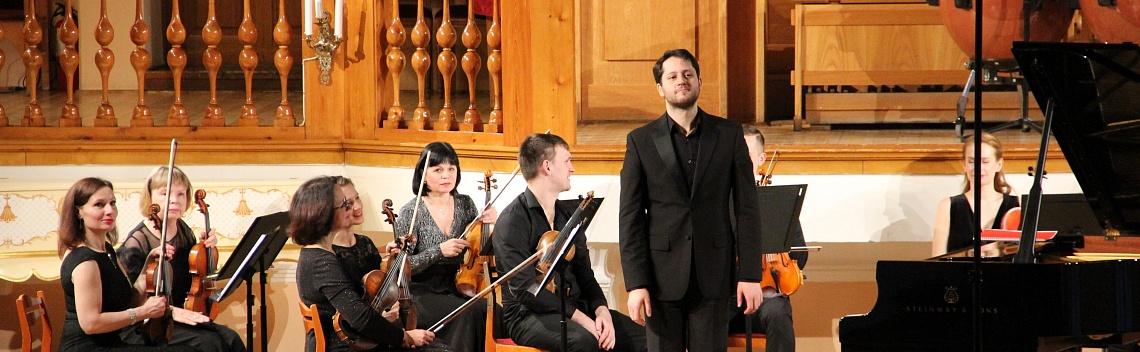 Всемирно известный пианист Никита Мндоянц выступил в Камерном зале