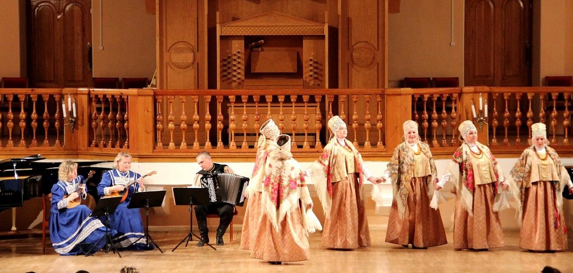 «Не бела заря» над Кирхой