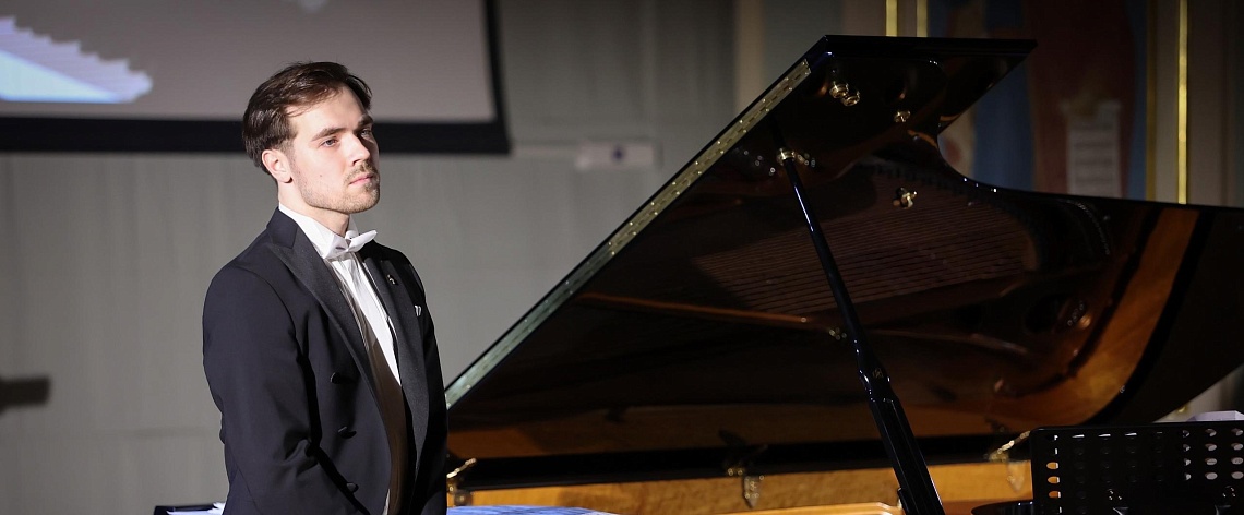 Пойдёмте на «Прогулку с гениями»?